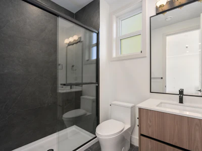 102-14753 111a Avenue - 5