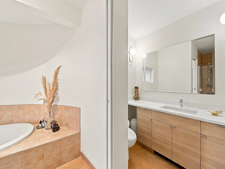 2240 York Avenue, Vancouver, BC, V6K 1C6 - 27