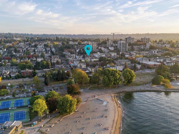 2240 York Avenue, Vancouver, BC, V6K 1C6 - 2