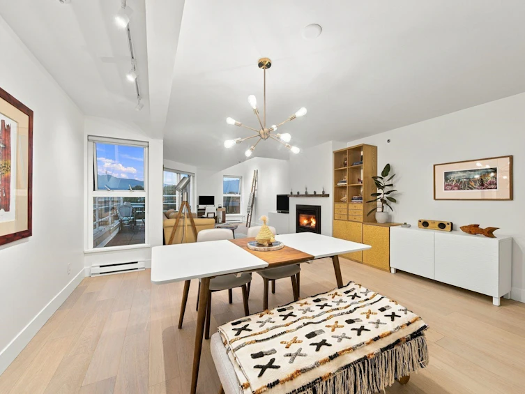 2240 York Avenue, Vancouver, BC, V6K 1C6 - 7