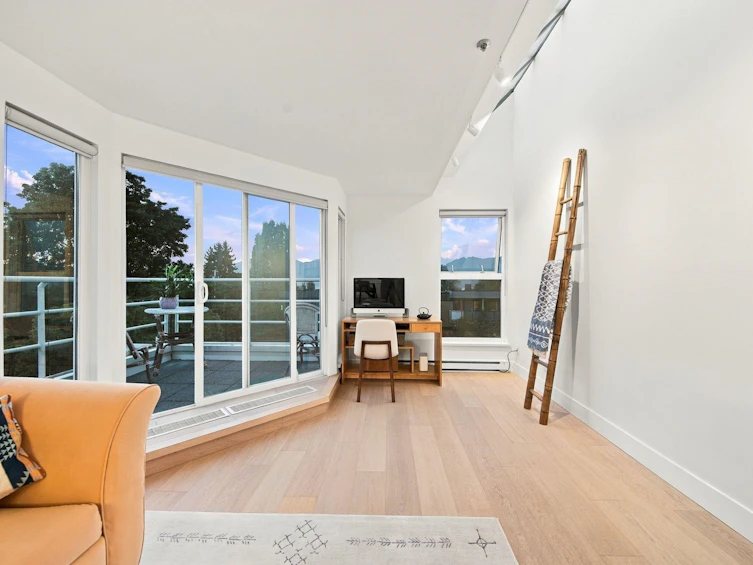 2240 York Avenue, Vancouver, BC, V6K 1C6 - 11