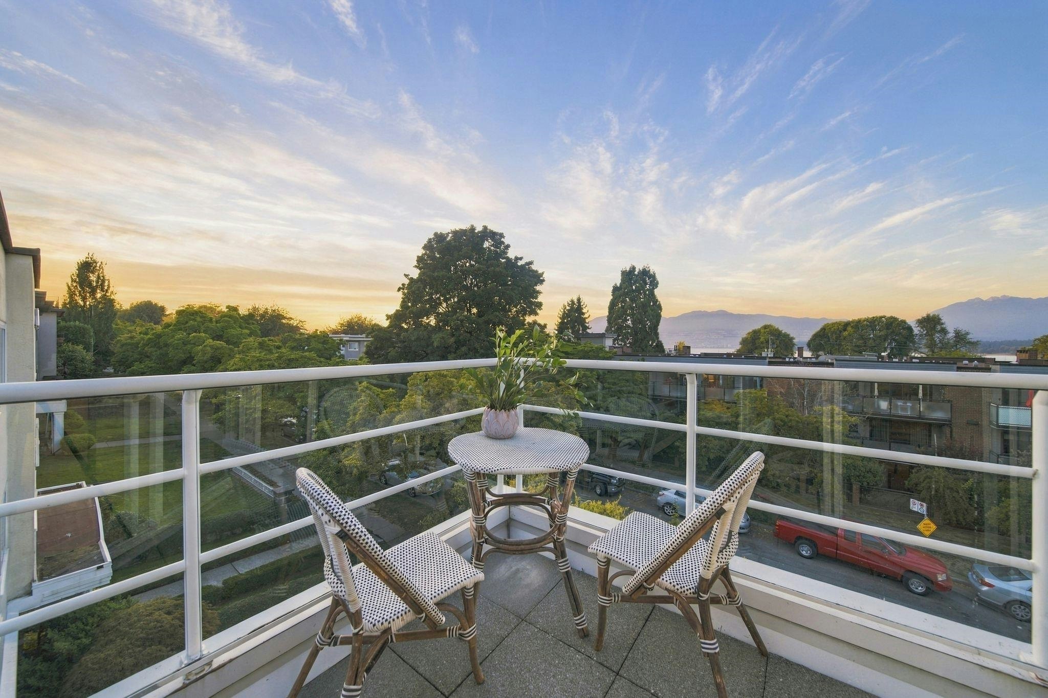 2240 York Avenue, Vancouver, BC, V6K 1C6 - 17