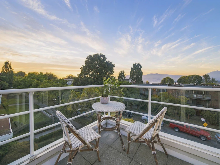 2240 York Avenue, Vancouver, BC, V6K 1C6 - 17