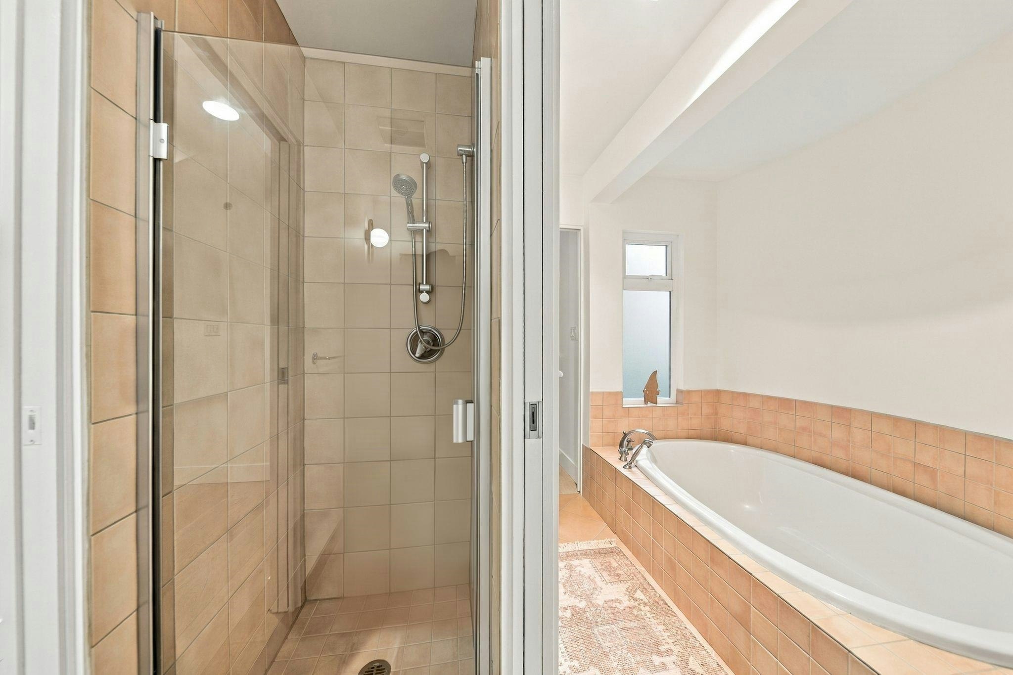 2240 York Avenue, Vancouver, BC, V6K 1C6 - 28