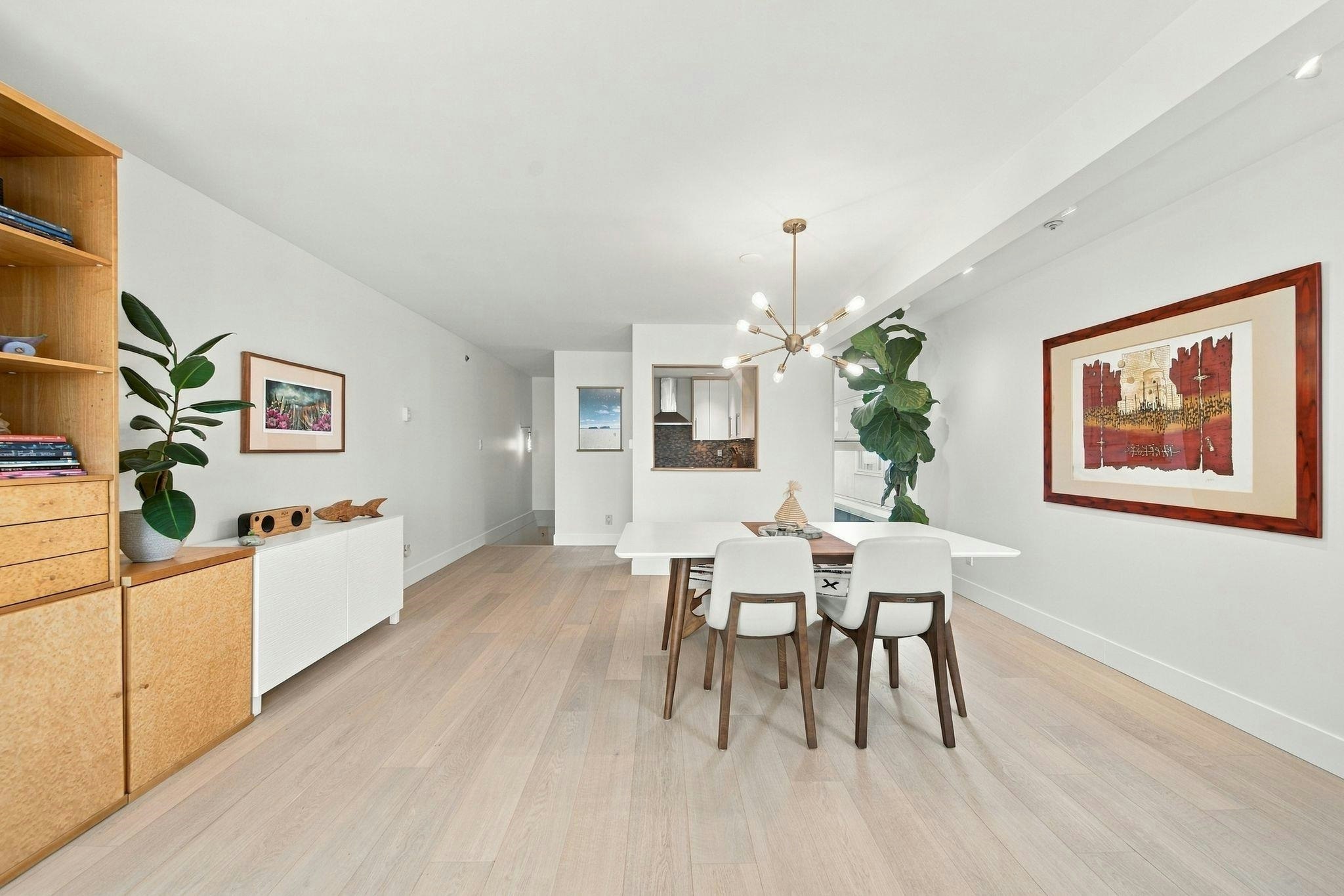 2240 York Avenue, Vancouver, BC, V6K 1C6 - 9