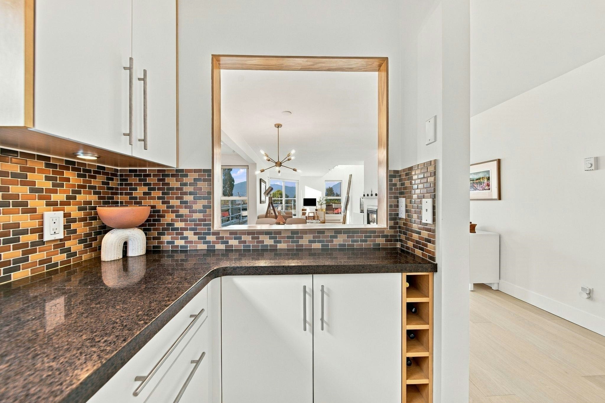 2240 York Avenue, Vancouver, BC, V6K 1C6 - 15