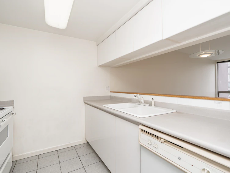 1802-9633 Manchester Drive, Burnaby, BC, V3N 4Y9 - 13