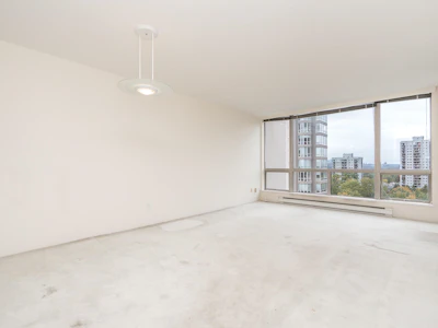 1802-9633 Manchester Drive - 5