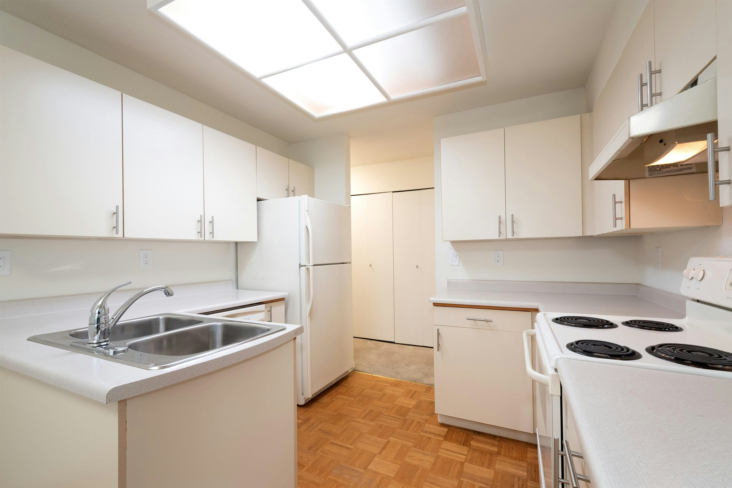 203-7600 Francis Road, Richmond, BC, V6Y 1A2 - 4