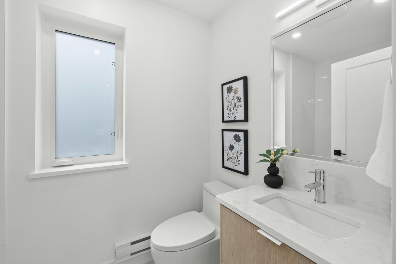 102-2137 E Pender Street, Vancouver, BC, V5L 1X3 - 18