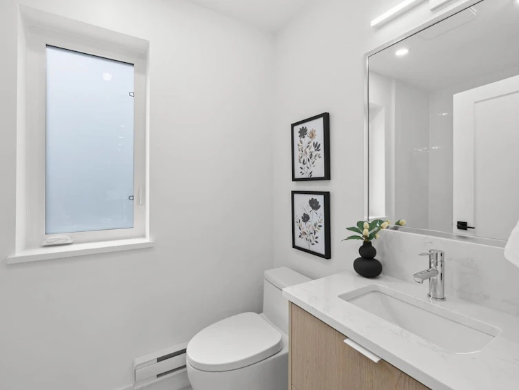 102-2137 E Pender Street, Vancouver, BC, V5L 1X3 - 18