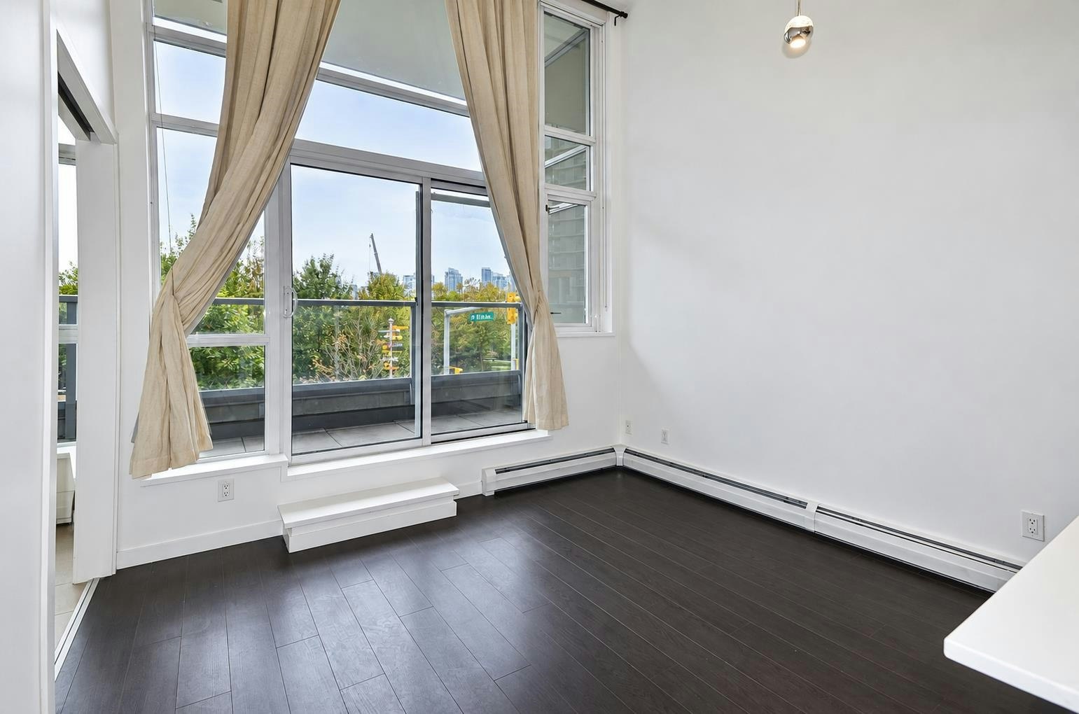 205-1708 Columbia Street, Vancouver, BC, V5Y 0H7 - 6