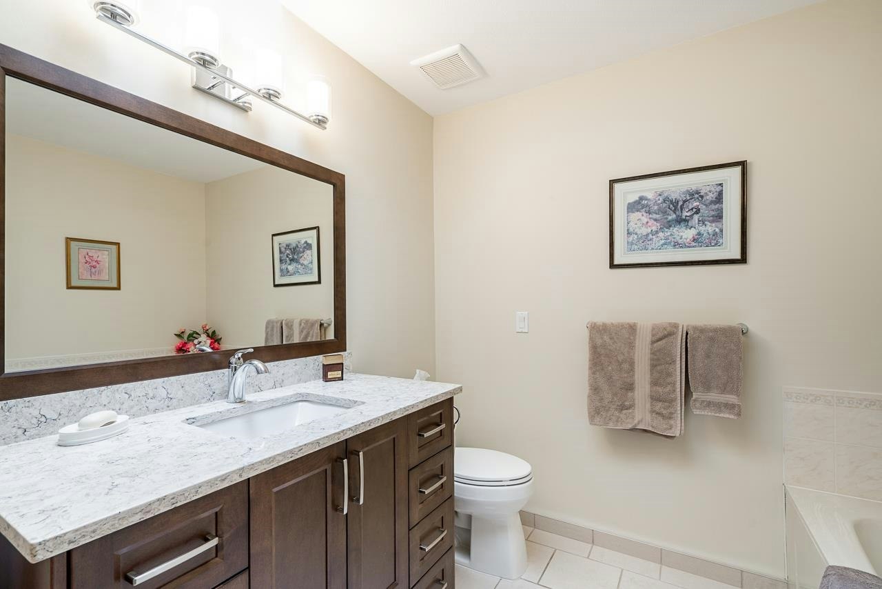 13560 15a Avenue, Surrey, BC, V4A 8Z9 - 18