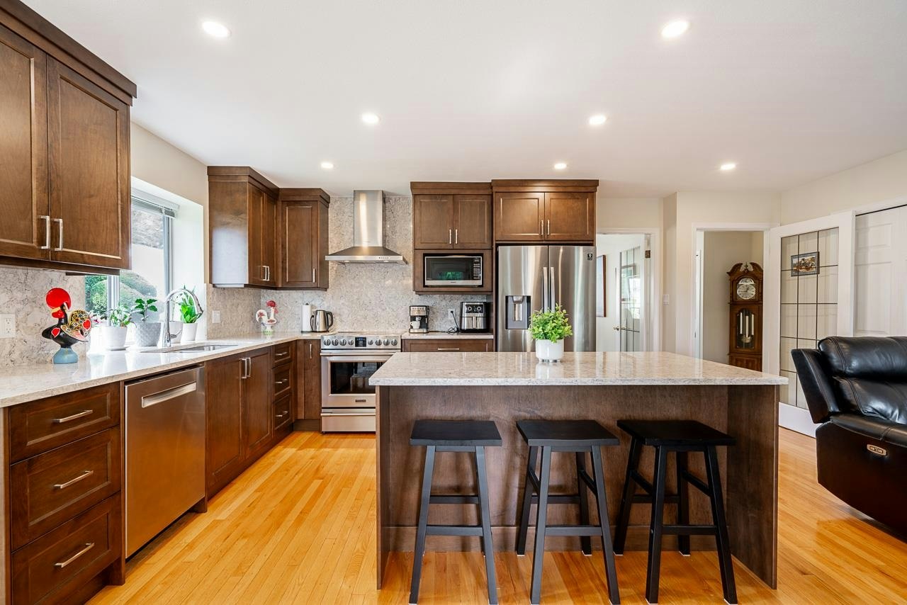 13560 15a Avenue, Surrey, BC, V4A 8Z9 - 4