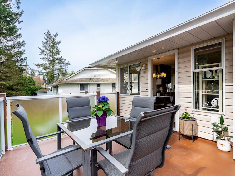 13560 15a Avenue, Surrey, BC, V4A 8Z9 - 13