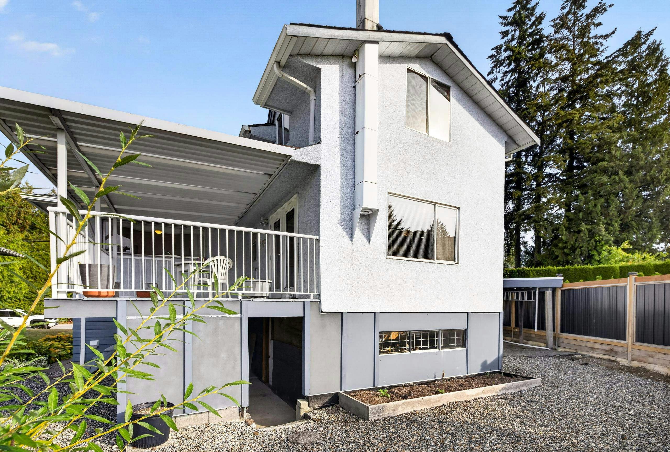 12614 102 Avenue, Surrey, BC, V3V 3E4 - 36