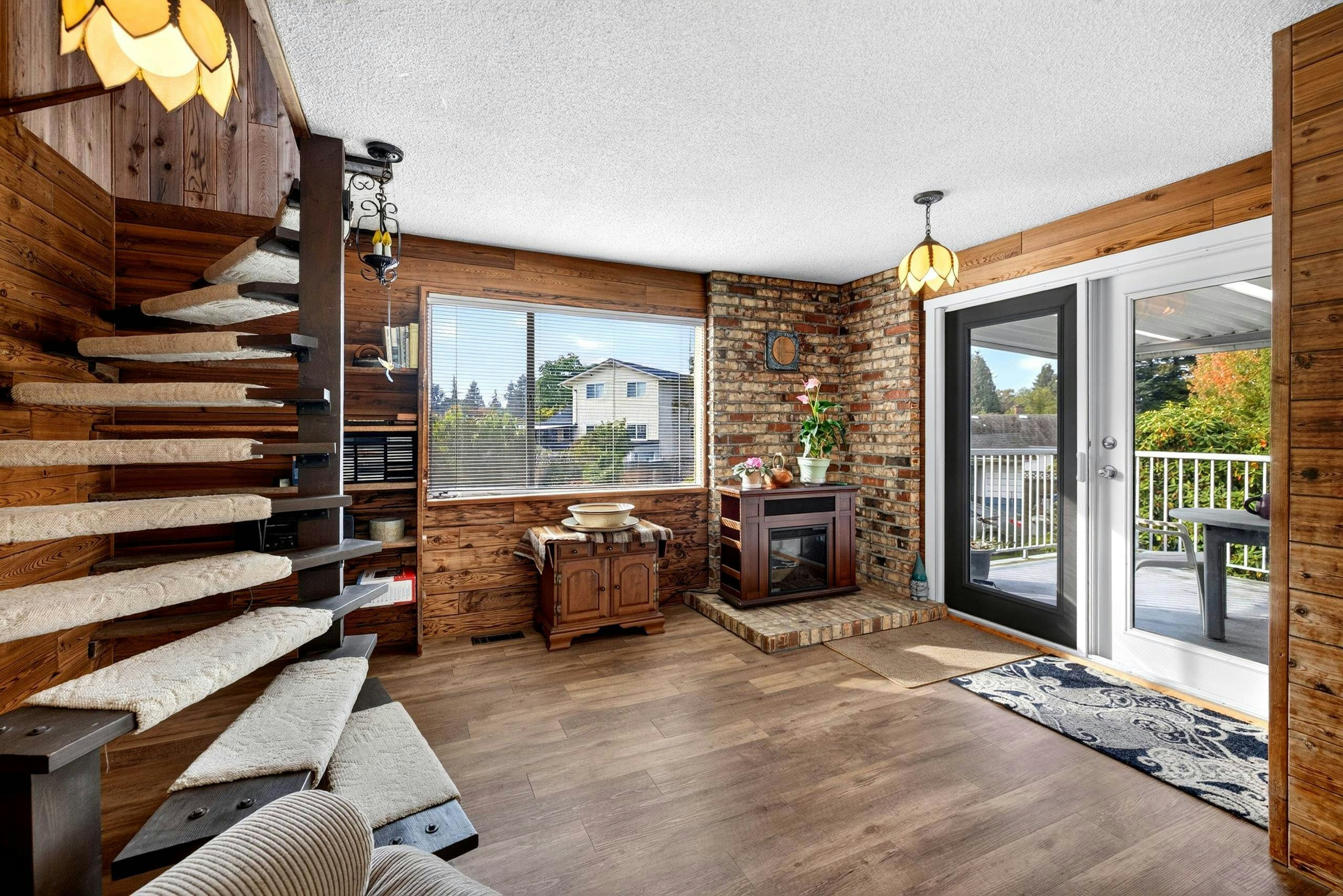 12614 102 Avenue, Surrey, BC, V3V 3E4 - 12