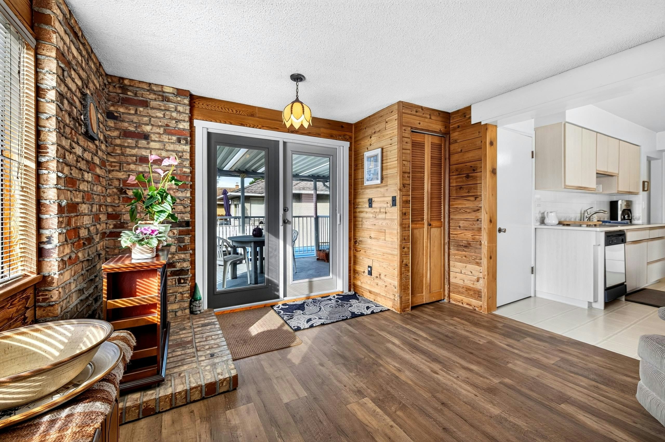 12614 102 Avenue, Surrey, BC, V3V 3E4 - 15