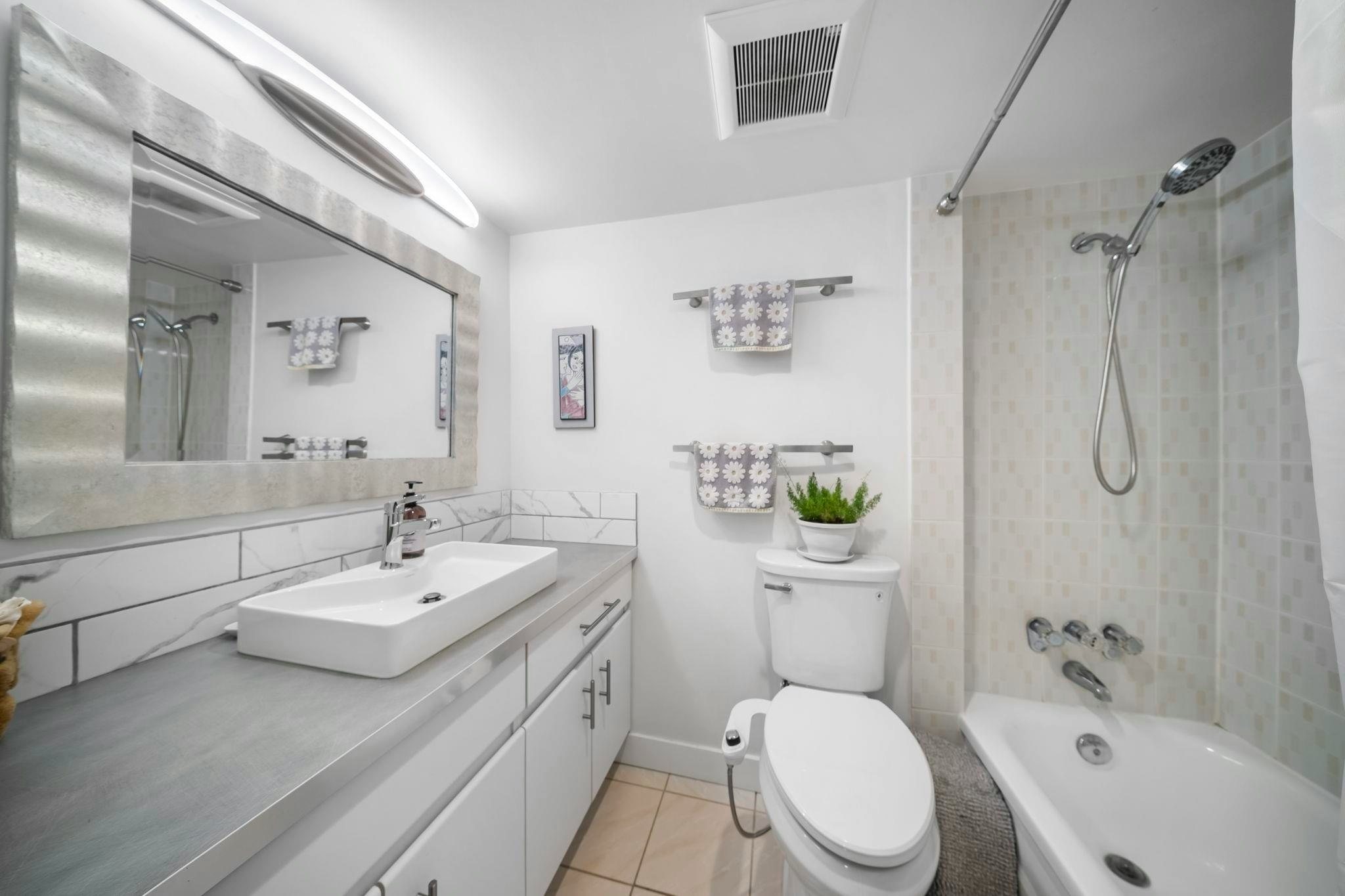 301-1330 Harwood Street, Vancouver, BC, V6E 1S8 - 20