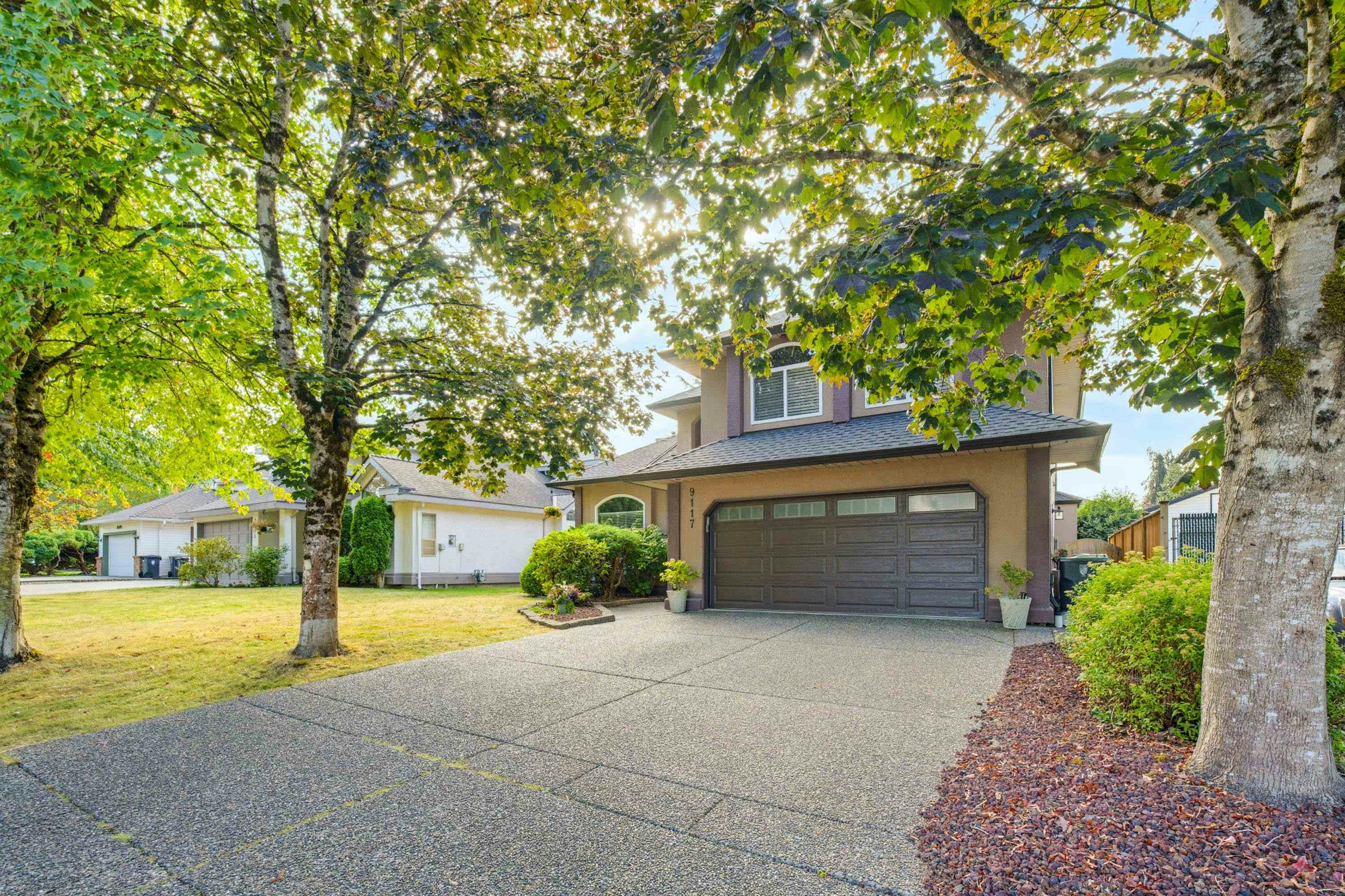 9117 207b Street - 3