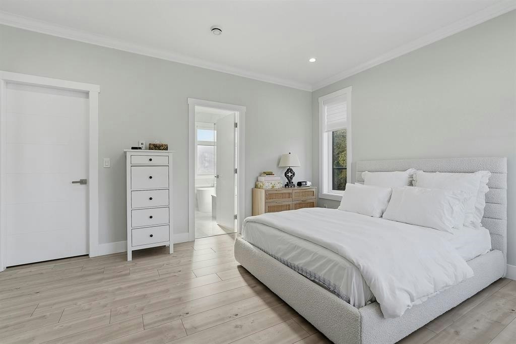 5735 144a Street, Surrey, BC, V3S 8E2 - 16