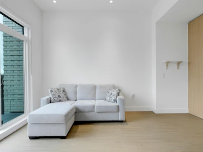 604-2235 Broadway - 4