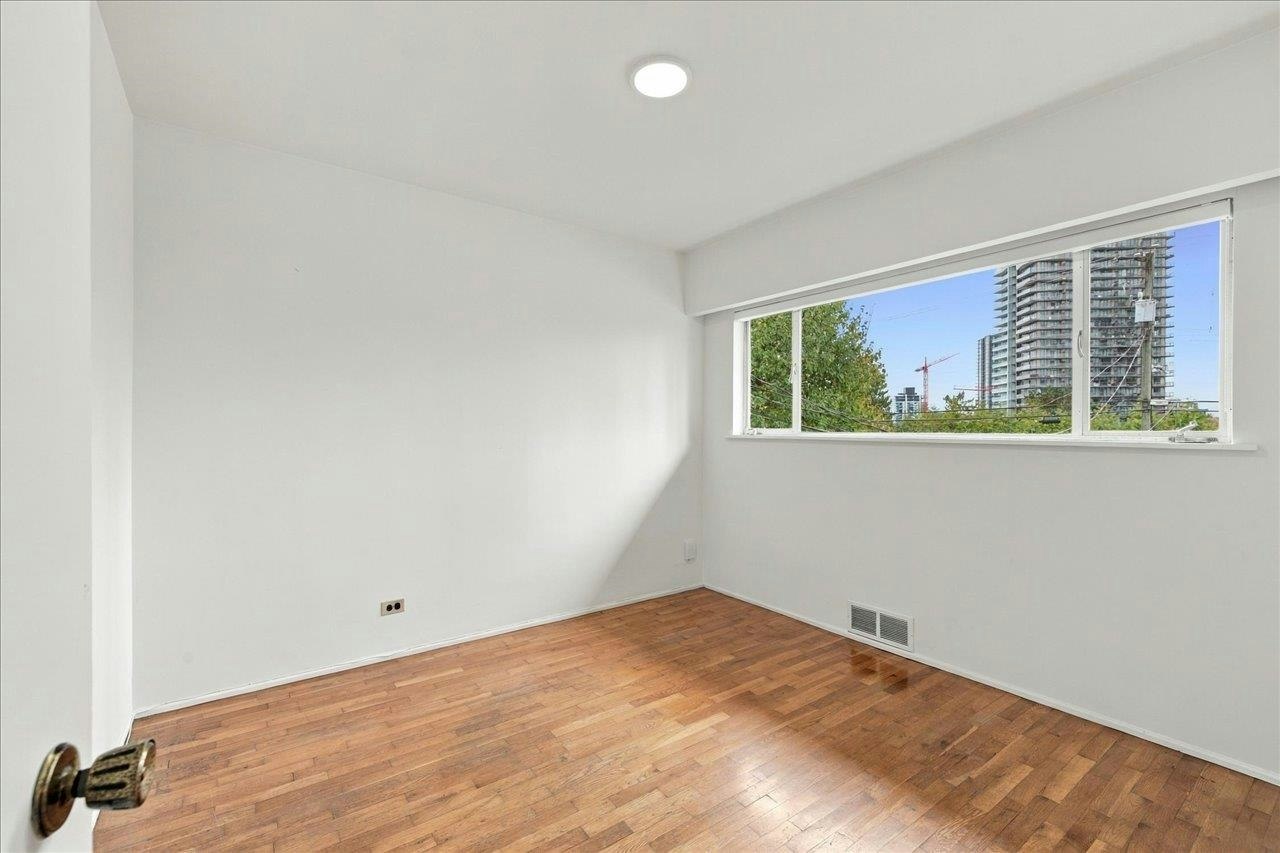 4656 Brentlawn Drive, Burnaby, BC, V5C 3V2 - 25