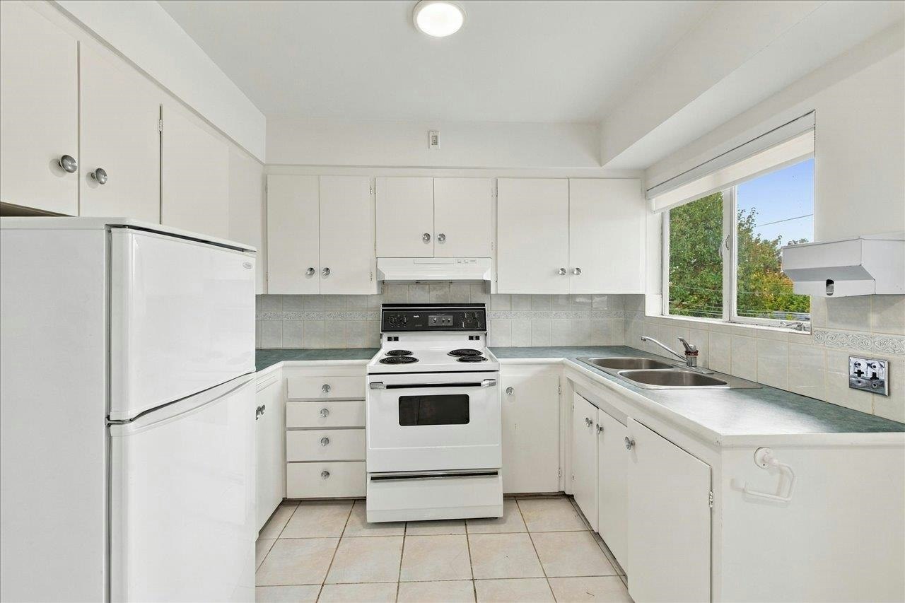 4656 Brentlawn Drive, Burnaby, BC, V5C 3V2 - 15