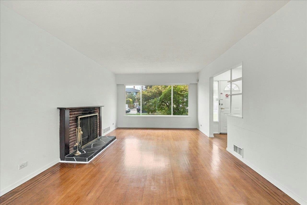 4656 Brentlawn Drive, Burnaby, BC, V5C 3V2 - 7