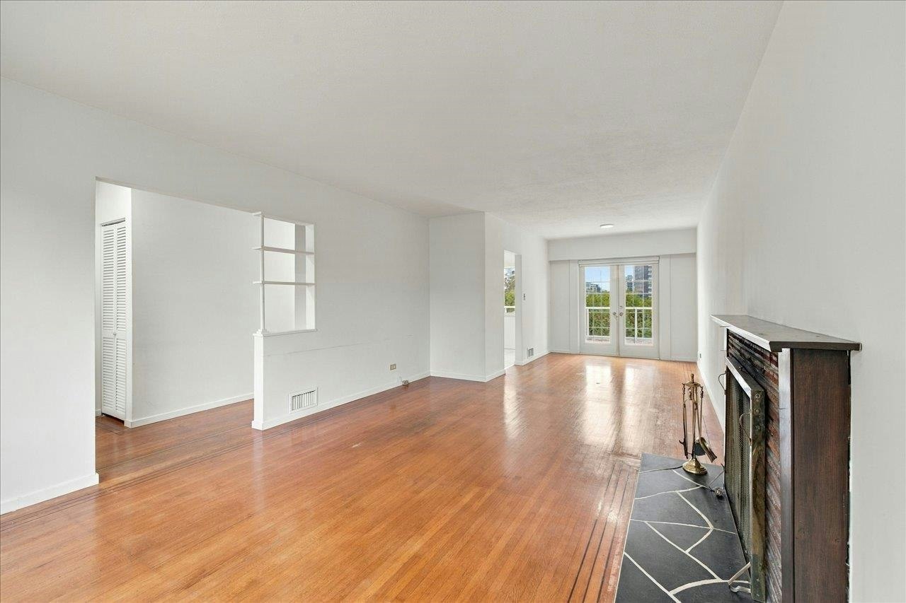 4656 Brentlawn Drive, Burnaby, BC, V5C 3V2 - 6