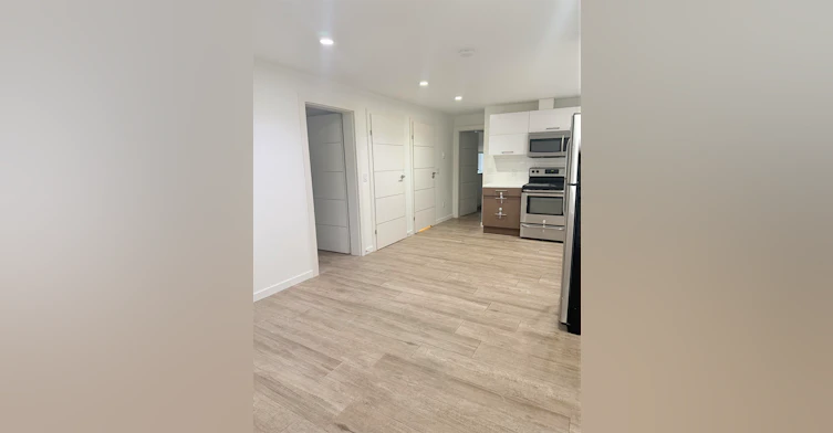 BSMT-2150 Kugler Avenue, Coquitlam, BC, V3K 2S6 - 11