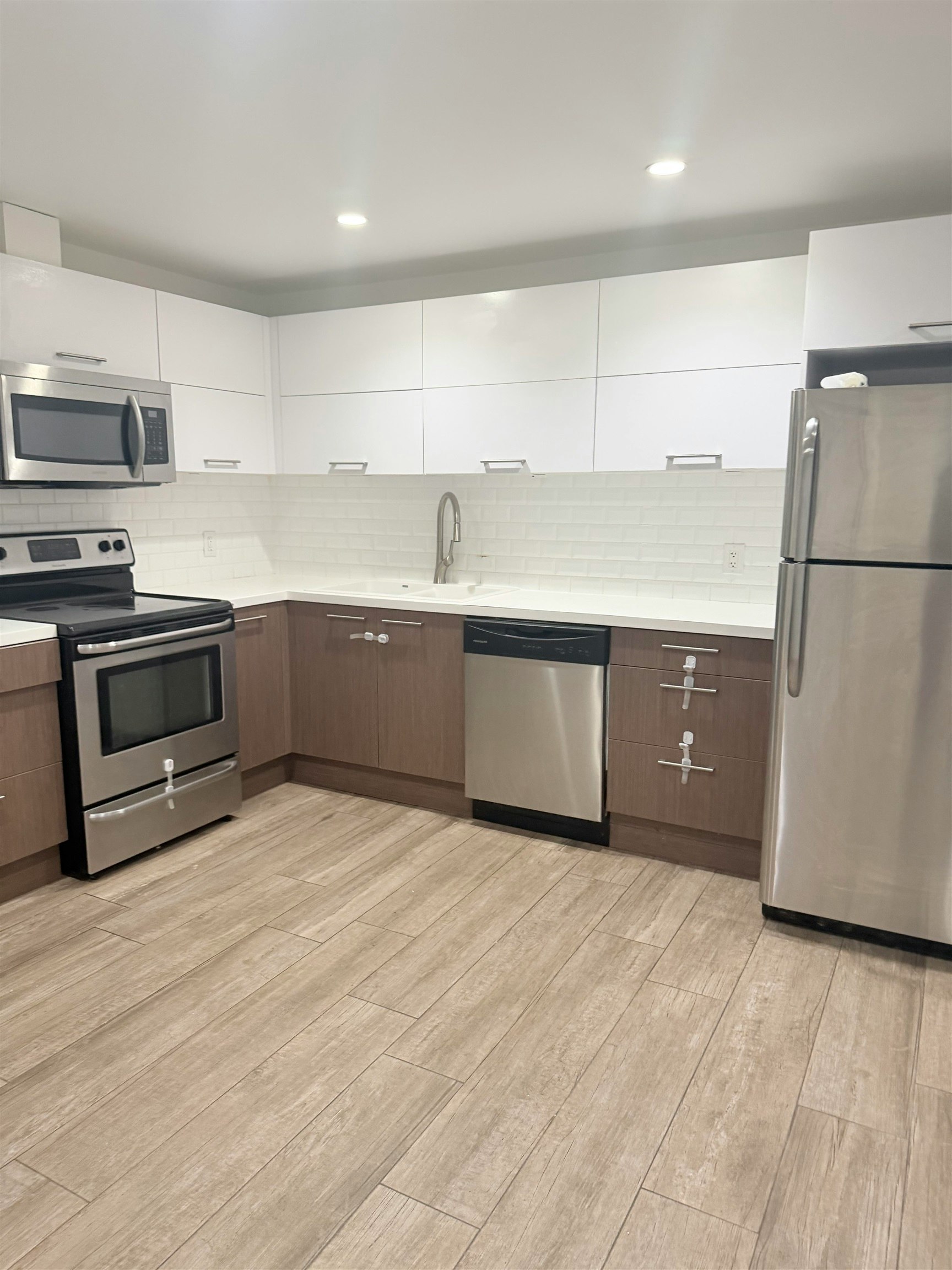 BSMT-2150 Kugler Avenue, Coquitlam, BC, V3K 2S6 - 3
