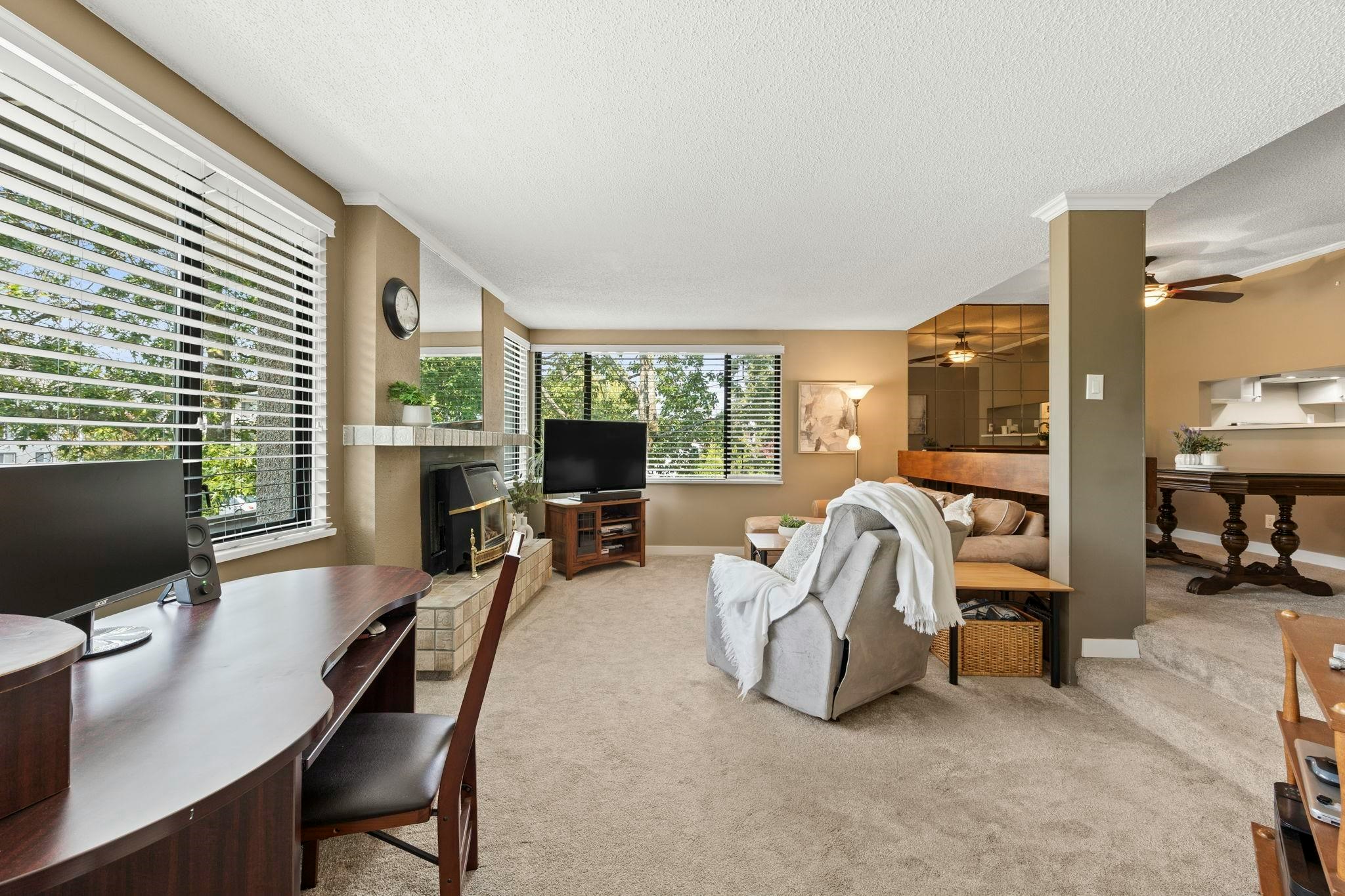 212-15313 19 Avenue, Surrey, BC, V4A 1X6 - 2