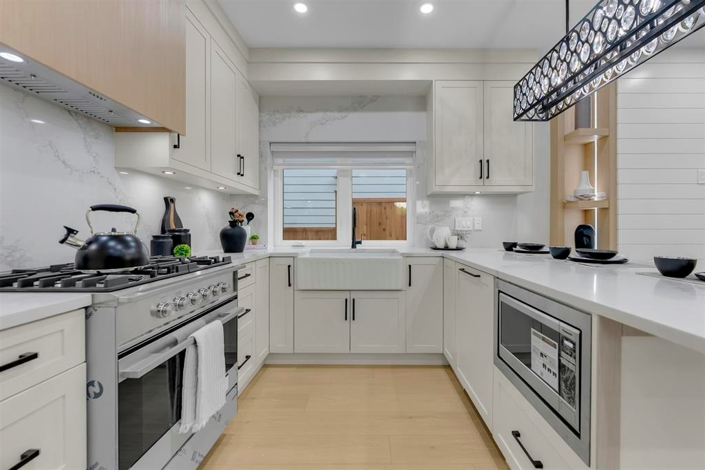 1-2888 E 6th Ave Avenue, Vancouver, BC, V5M 1R8 - 11