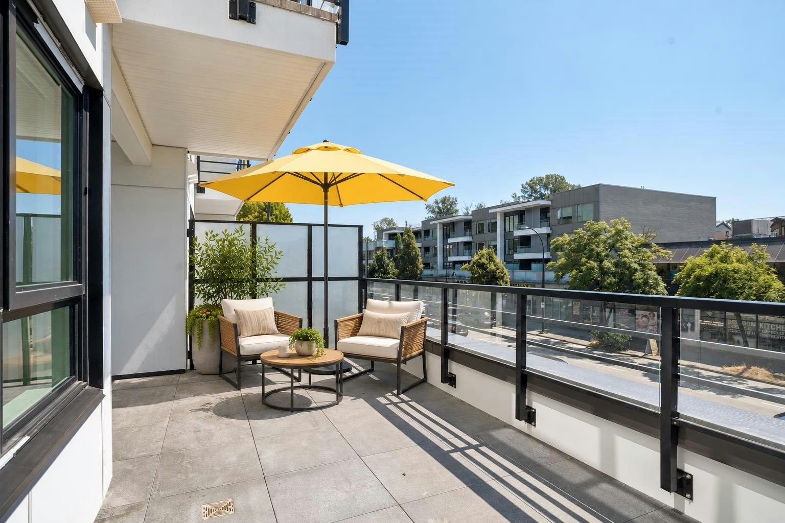 207-1080 Marine Drive, North Vancouver, BC, V7P 3C4 - 3