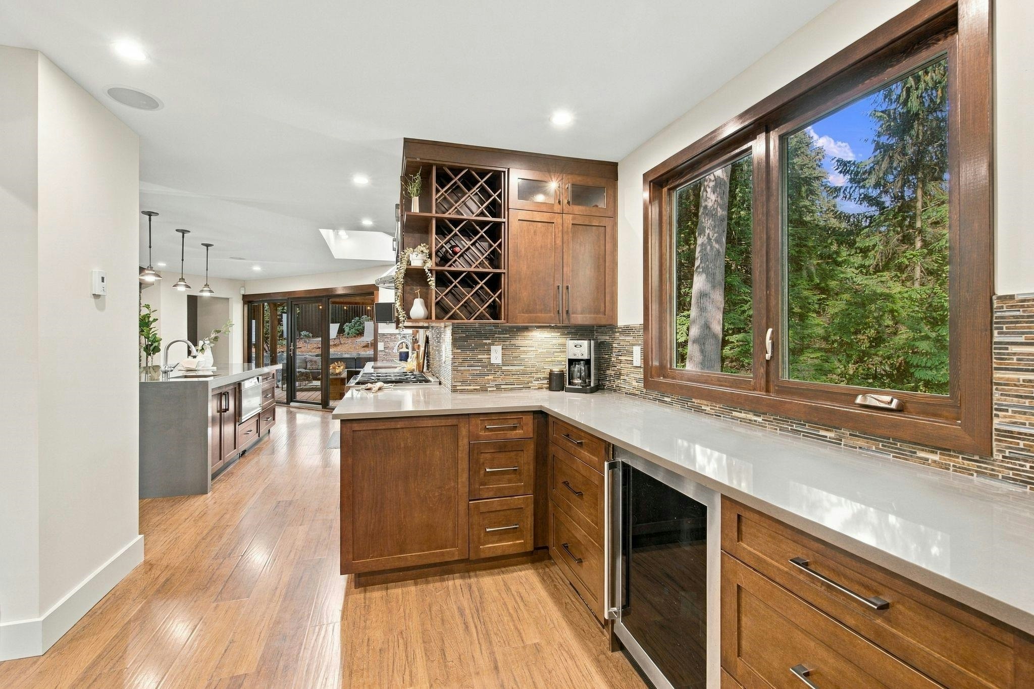 1383 Charter Hill Drive, Coquitlam, BC, V3E 1P1 - 9