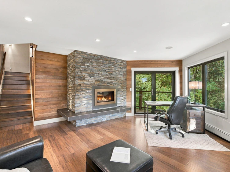 1383 Charter Hill Drive, Coquitlam, BC, V3E 1P1 - 13