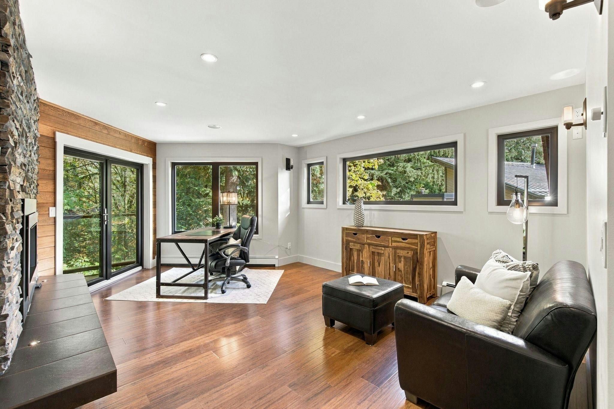 1383 Charter Hill Drive, Coquitlam, BC, V3E 1P1 - 12
