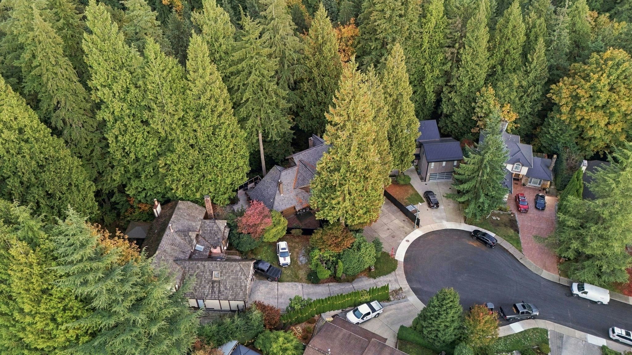 1383 Charter Hill Drive, Coquitlam, BC, V3E 1P1 - 36
