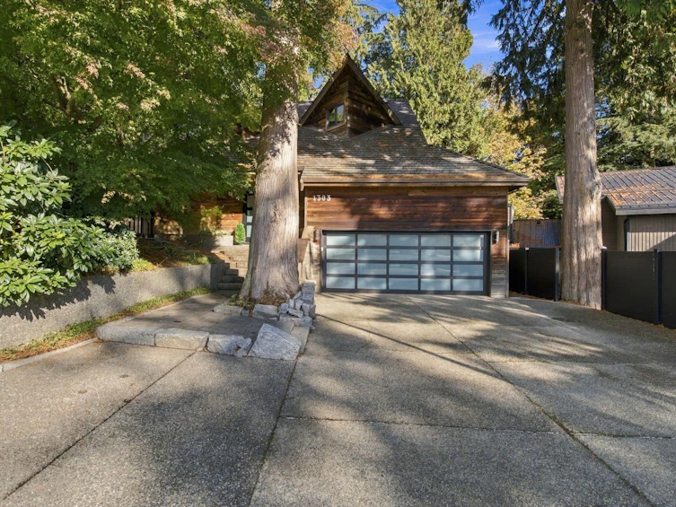 1383 Charter Hill Drive, Coquitlam, BC, V3E 1P1