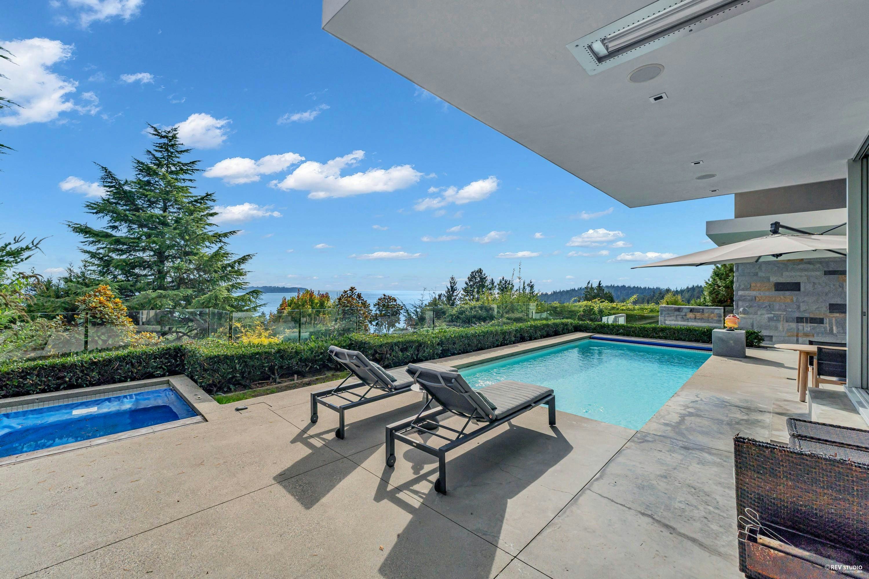 4313 Rockridge Road, West Vancouver, BC, V7W 1A6 - 2