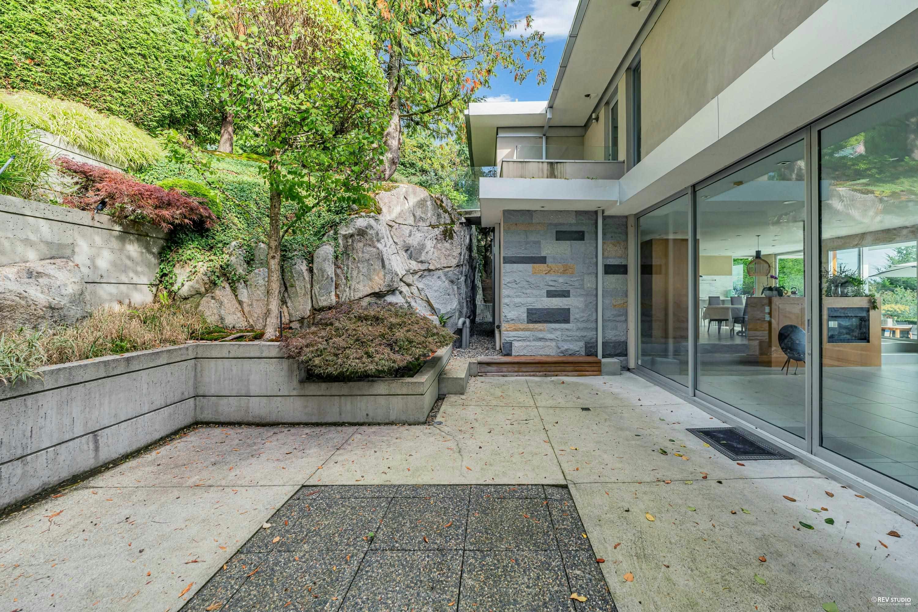 4313 Rockridge Road, West Vancouver, BC, V7W 1A6 - 34