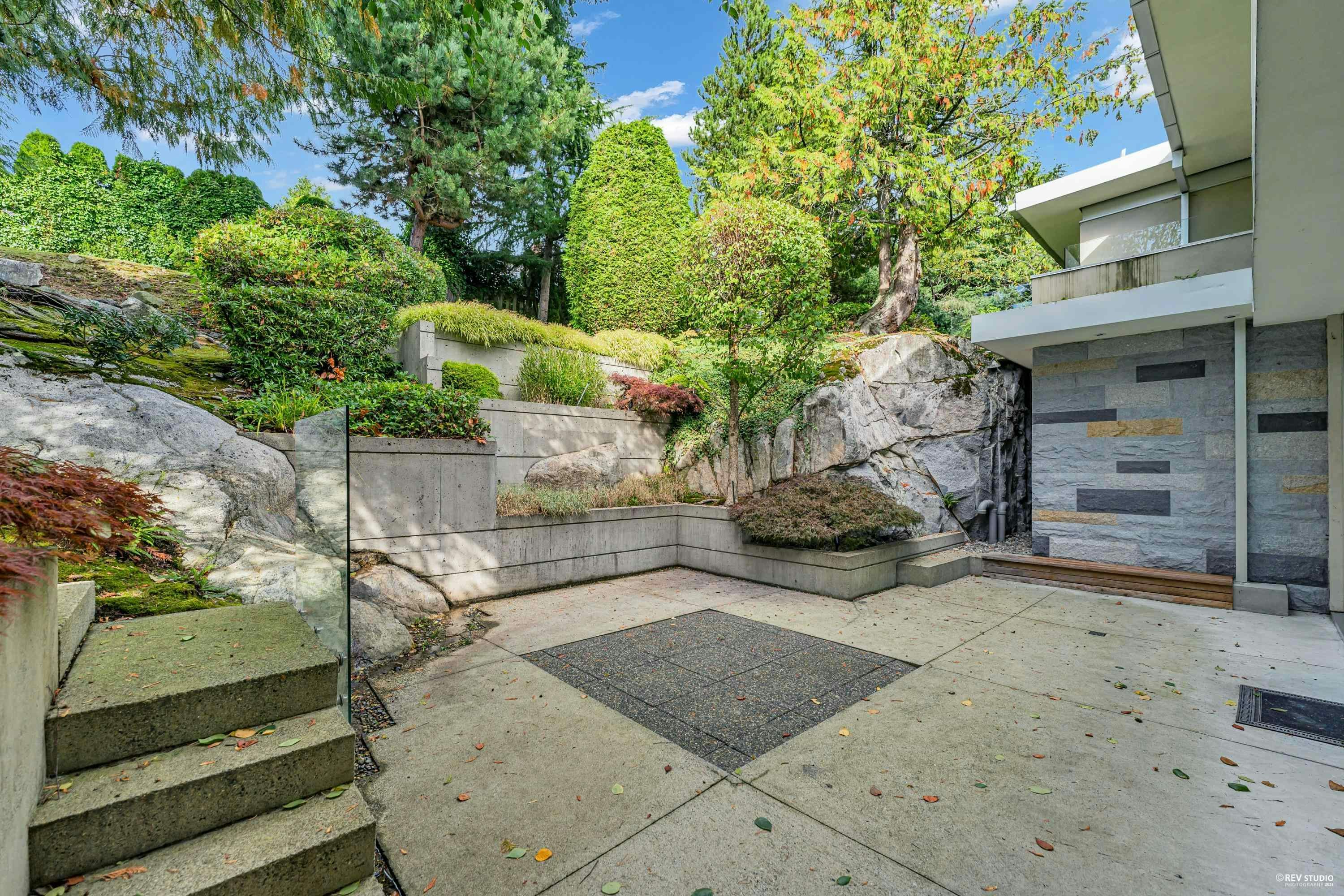 4313 Rockridge Road, West Vancouver, BC, V7W 1A6 - 4
