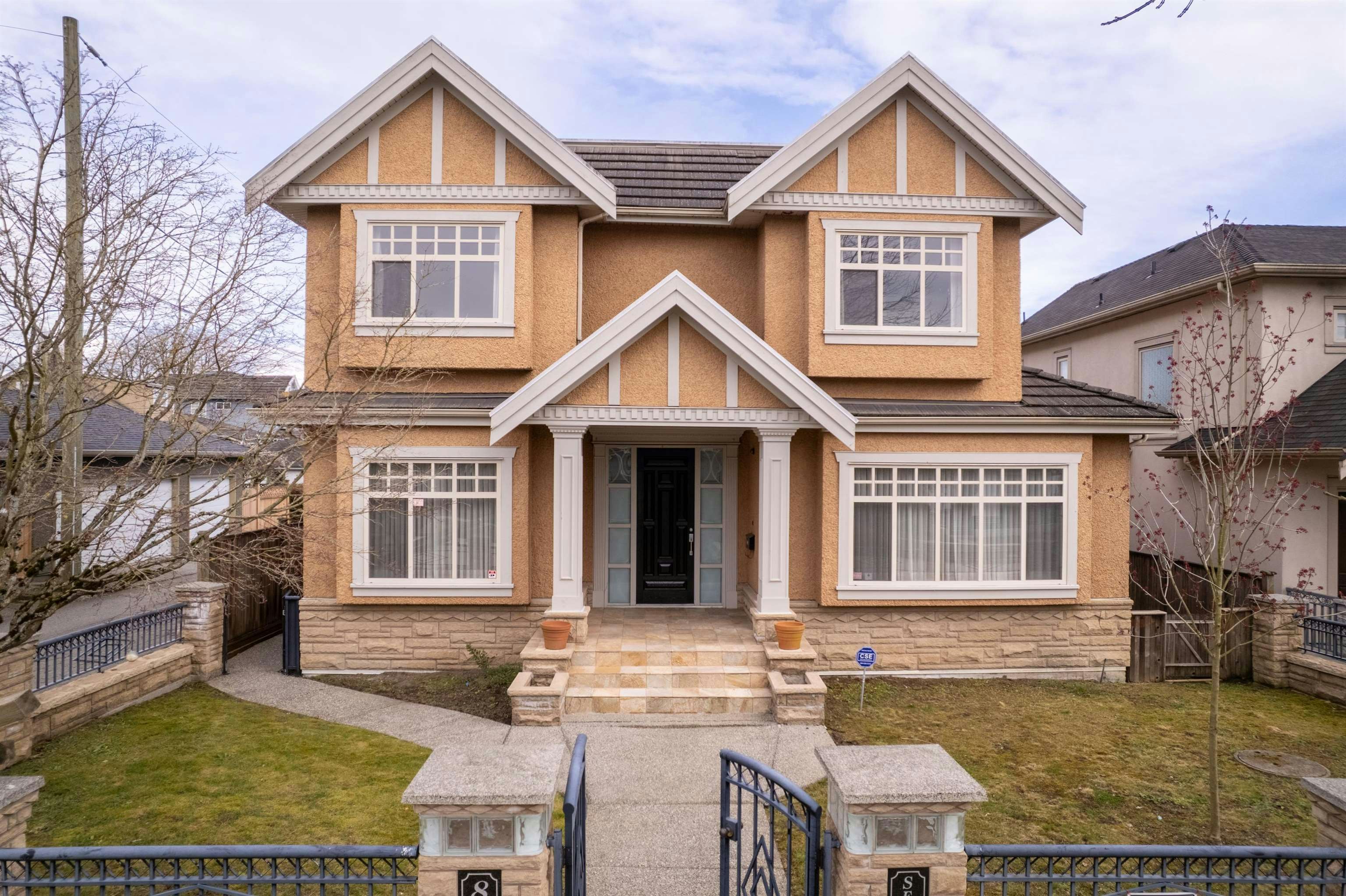 8038 Selkirk Street, Vancouver, BC, V6P 4H7