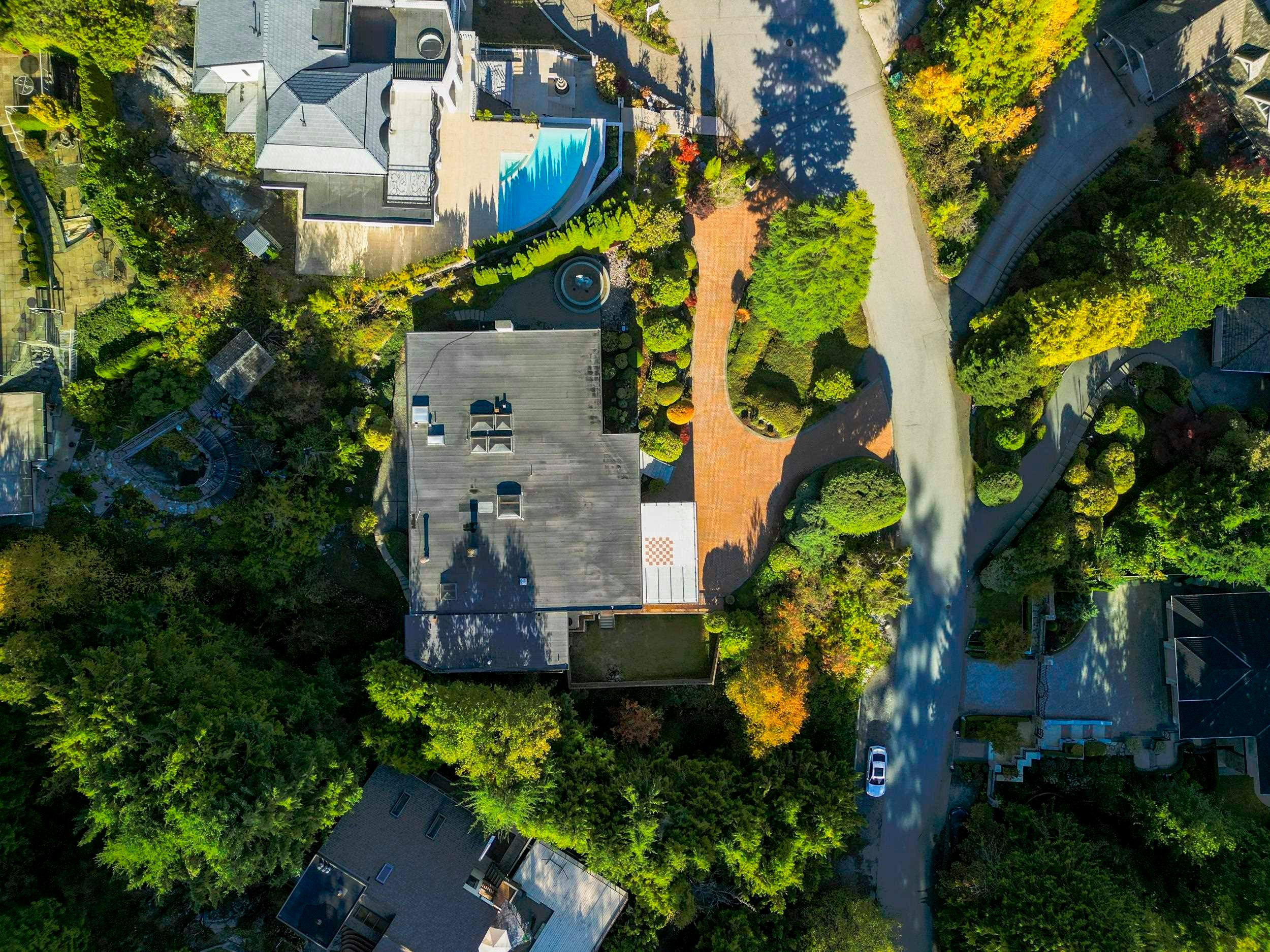 1439 Sandhurst Place, West Vancouver, BC, V7X 2P4 - 37