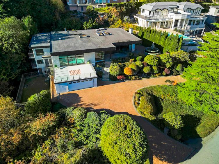 1439 Sandhurst Place, West Vancouver, BC, V7X 2P4 - 35