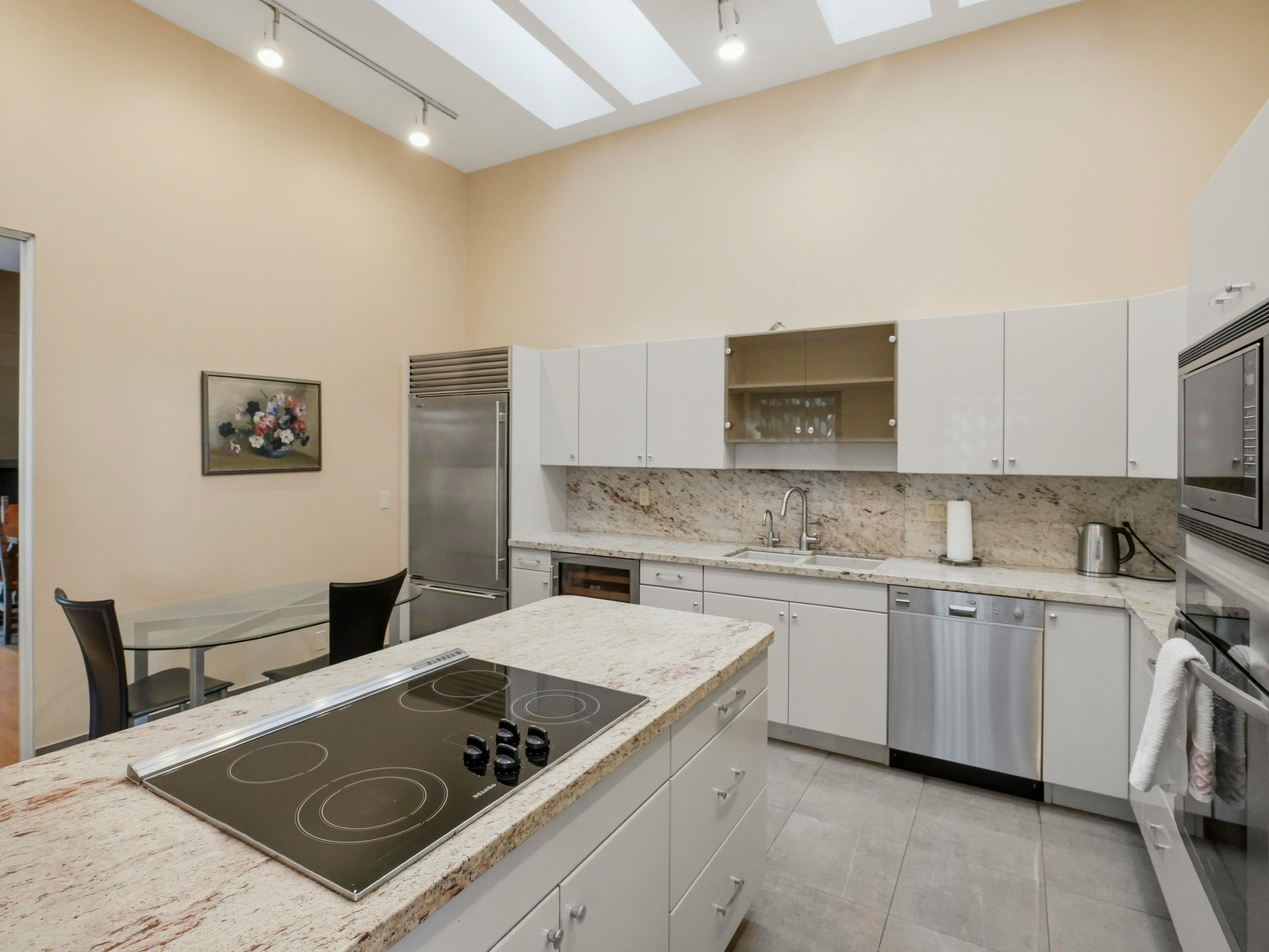 1439 Sandhurst Place, West Vancouver, BC, V7X 2P4 - 17