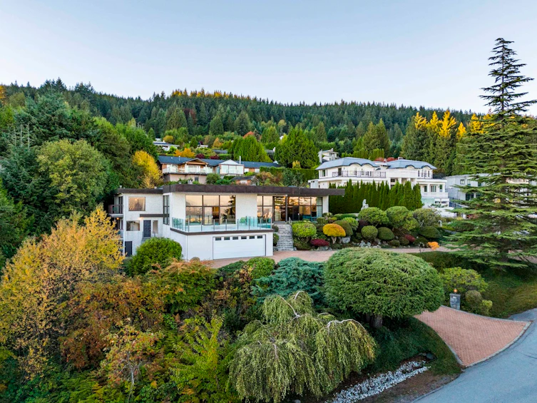 1439 Sandhurst Place, West Vancouver, BC, V7X 2P4 - 8