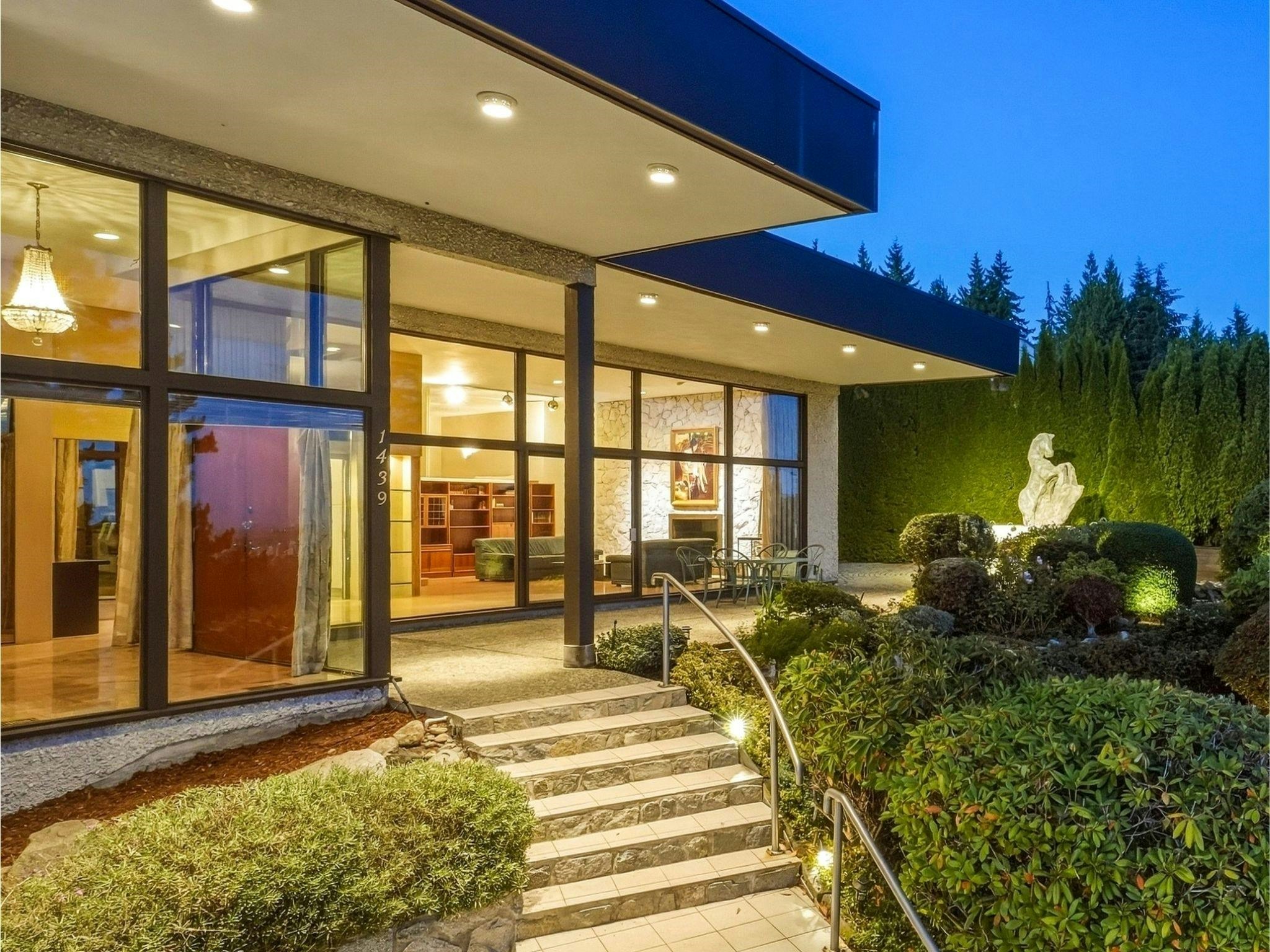 1439 Sandhurst Place - 3