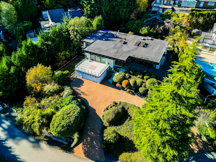 1439 Sandhurst Place, West Vancouver, BC, V7X 2P4 - 36